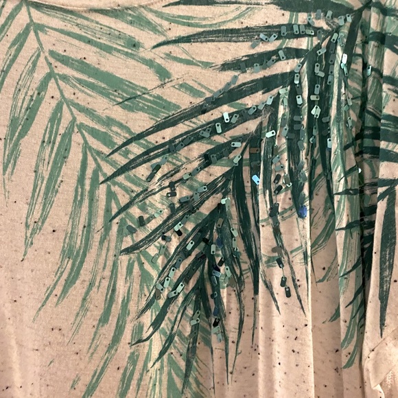 NBW. APT.9 oatmeal colored jersey top with green sequence. Size XL - Picture 2 of 3